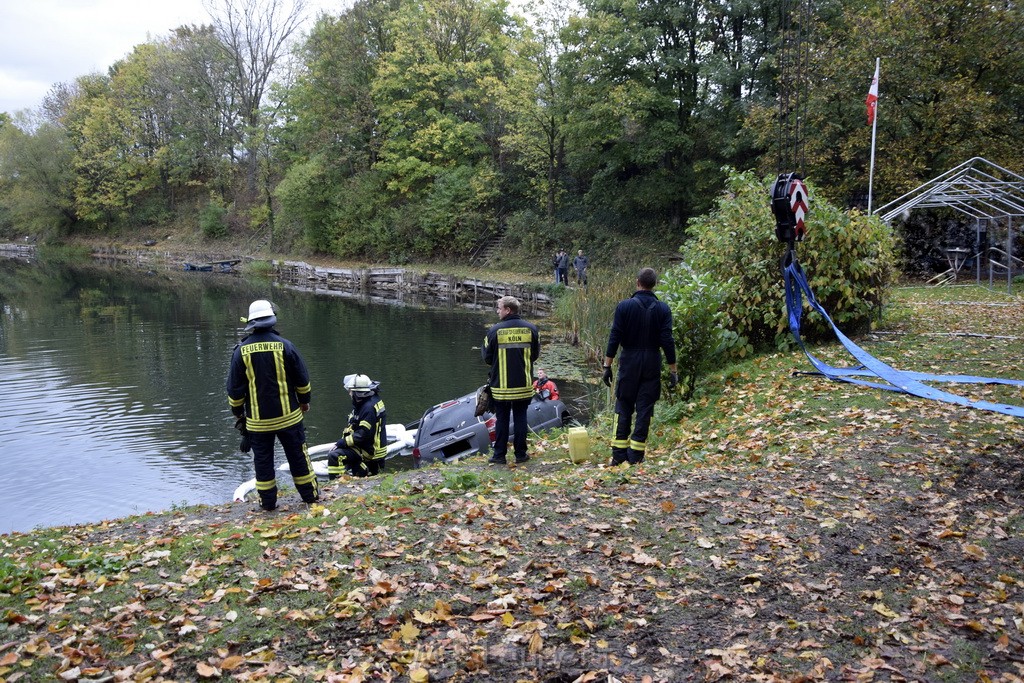 Einsatz BF Koeln PKW im See Koeln Esch P024.JPG - Miklos Laubert